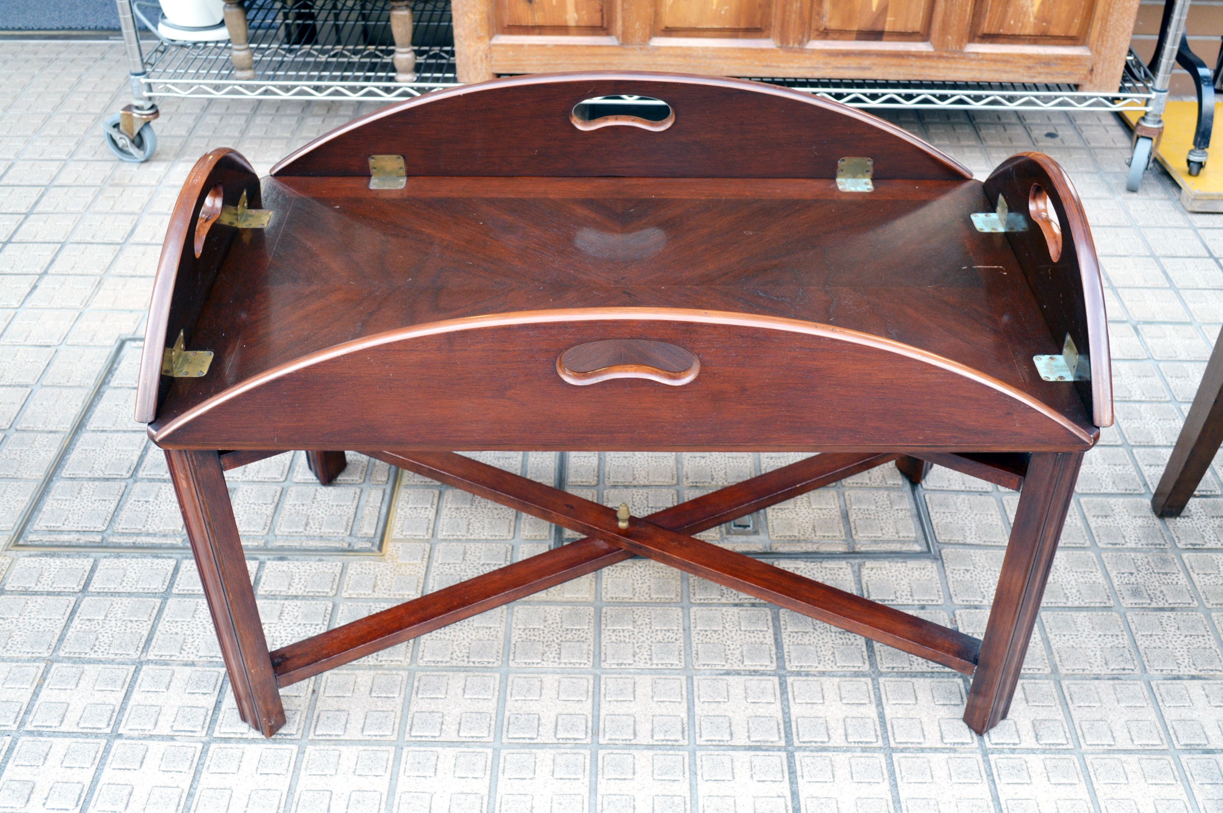 バトラーズテーブル(Butler's table) | 骨董品の買取なら杉並区の道具