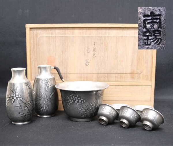 本錫の酒器（盃5客・徳利）をヤフオクにて出品中です。 | 骨董品の買取 